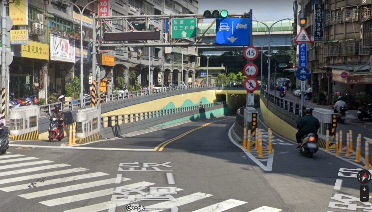 三重區力行路地下道機車道將於6月13日夜間11時至翌日上午6時，將封閉進行銑鋪工程，請用路人提前改道。
