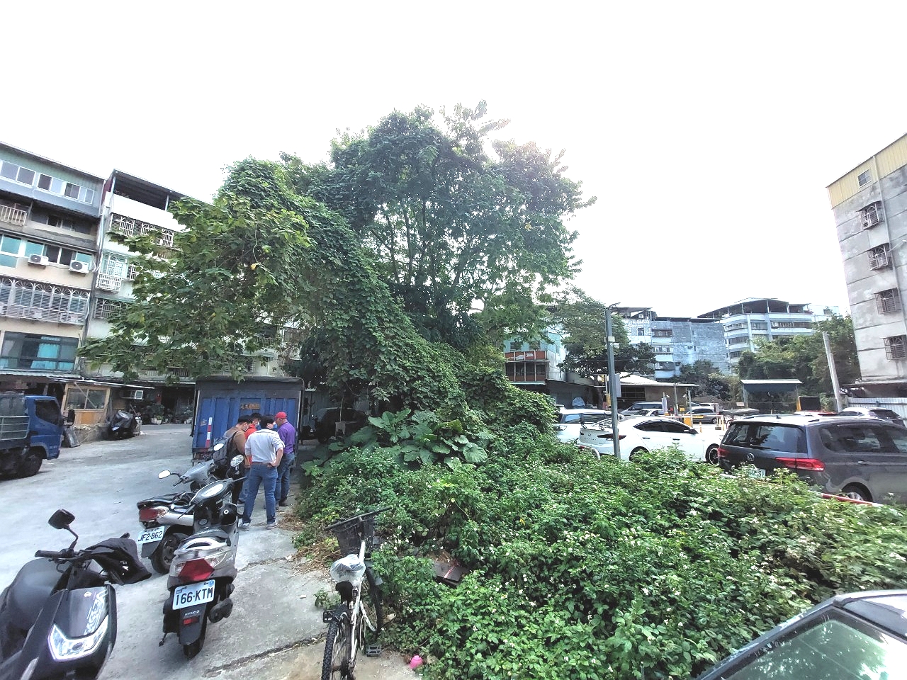 蘆洲區民族路257及327巷岔口土地活化案施工前1