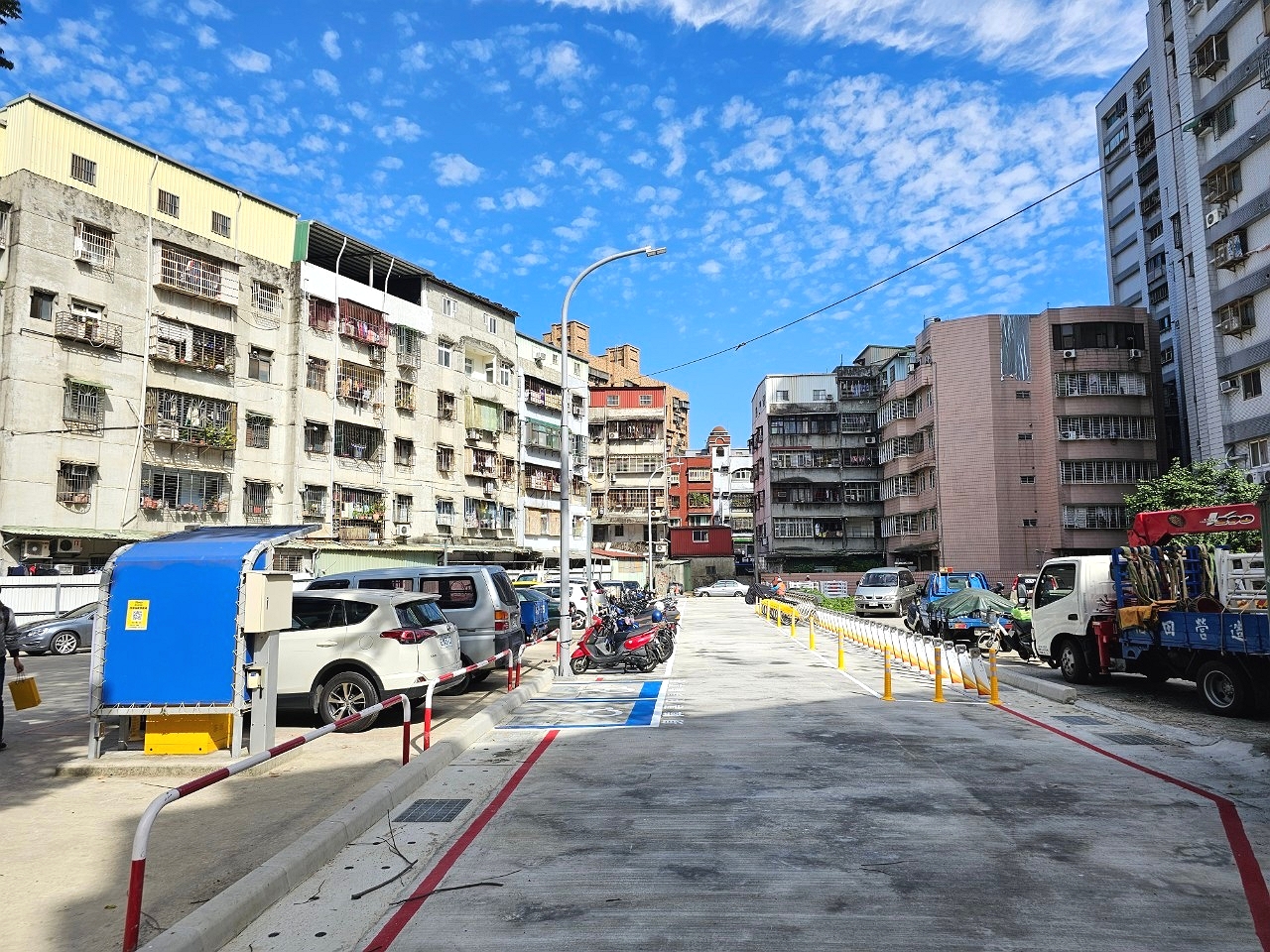 蘆洲區民族路257及327巷岔口土地活化案施工後2