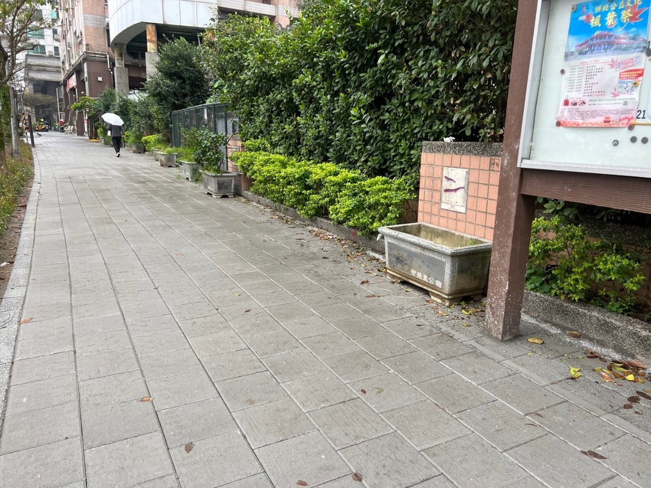 校園右側人行道_改善後