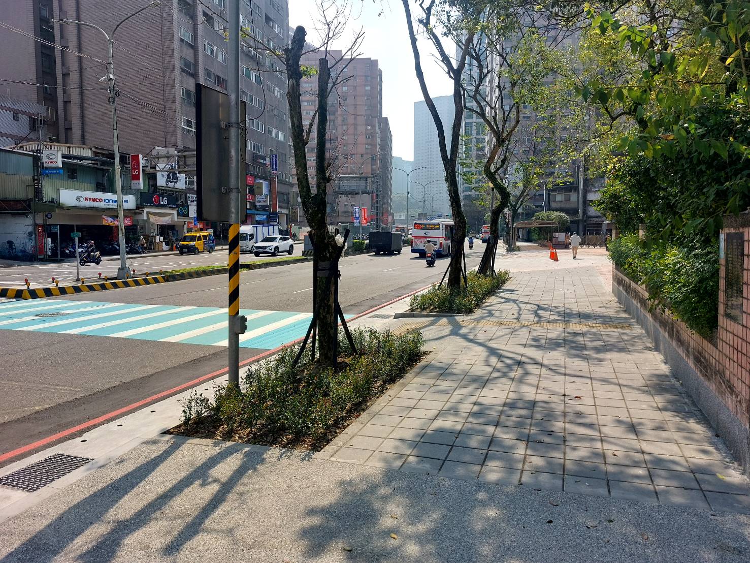 校園左側人行道_改善後