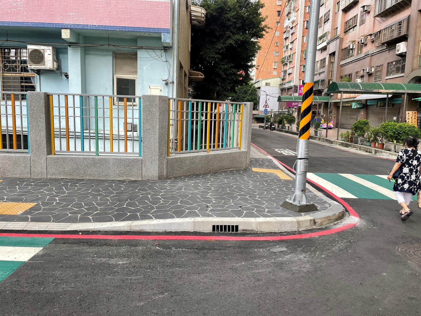 東榮街91巷口-右側校園側_改善後