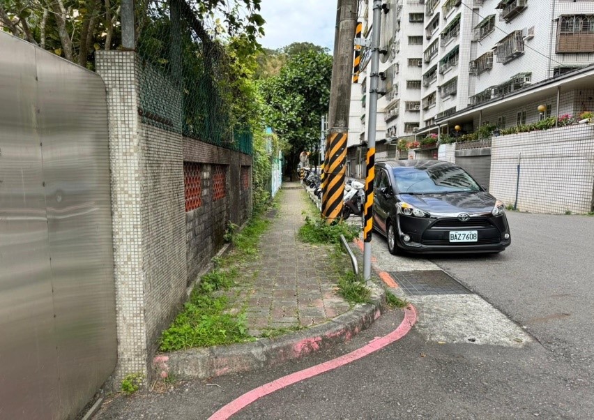 新店區青潭國小旁周邊北宜路二段82巷-3-改善前