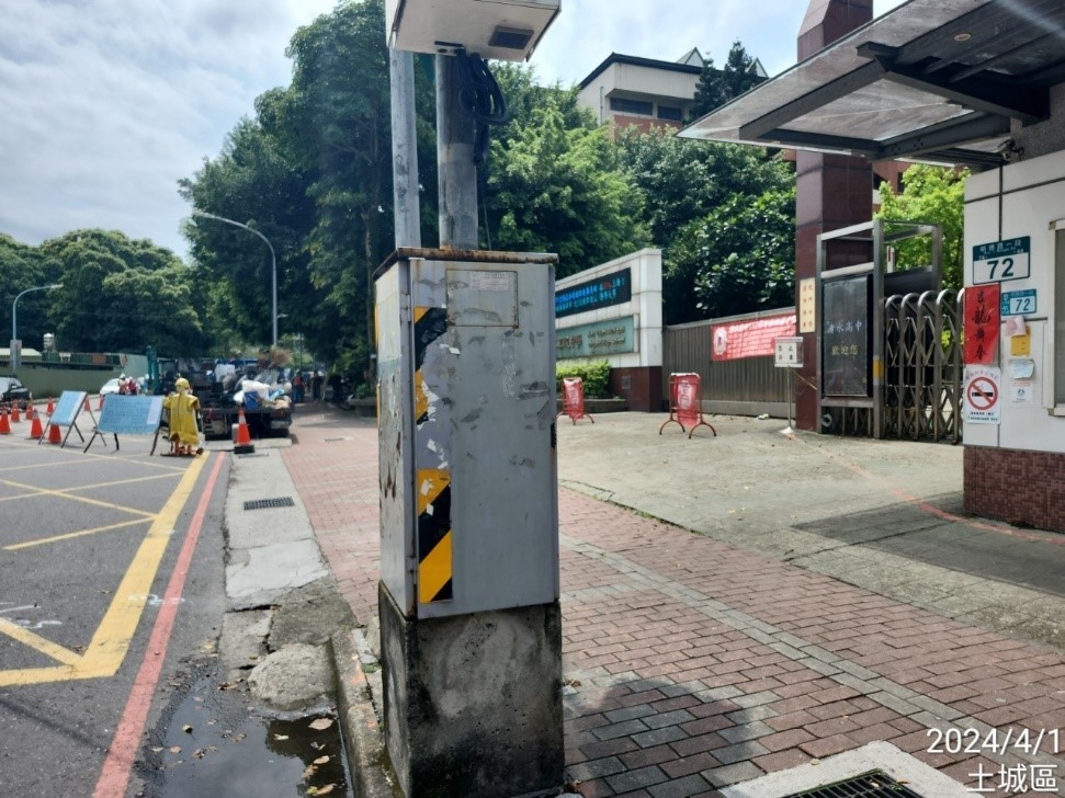 清水高中校門前_改善前