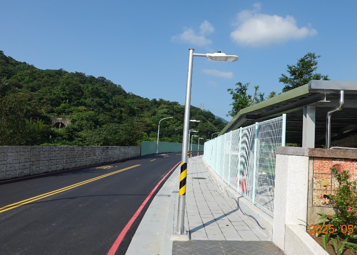 三爪子坑路(瑞芳國中大門口右側)改善後