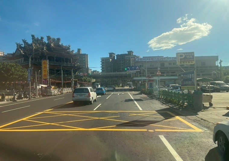 八里區中華路三段改善後