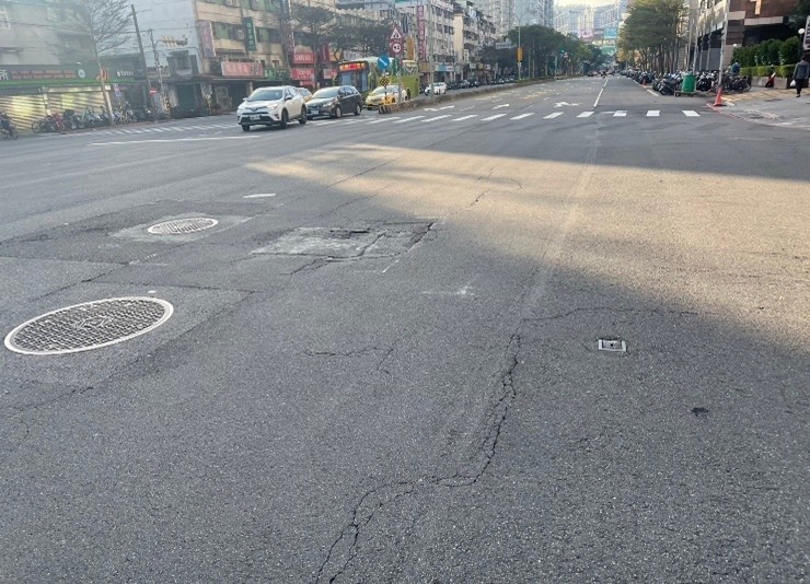 新店區中興路三段改善前