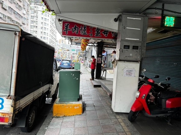 新店區建國路(民權路~民族路)單號側改善前