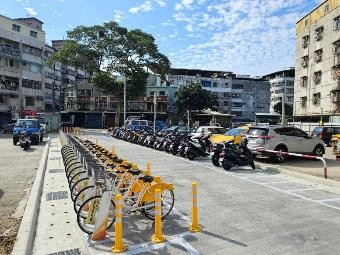 民族路257及327巷岔口